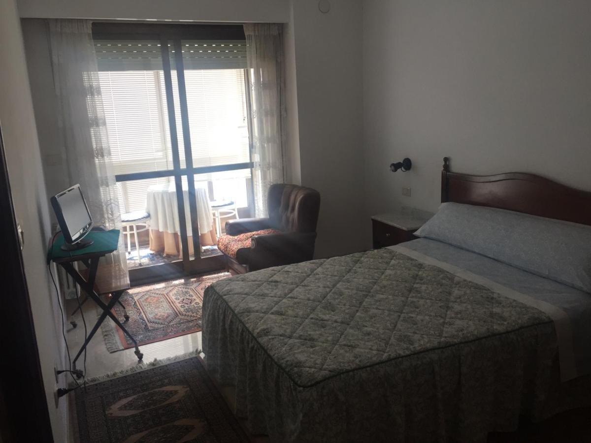 Residencia Universidad โอว์เรนเซ ภายนอก รูปภาพ